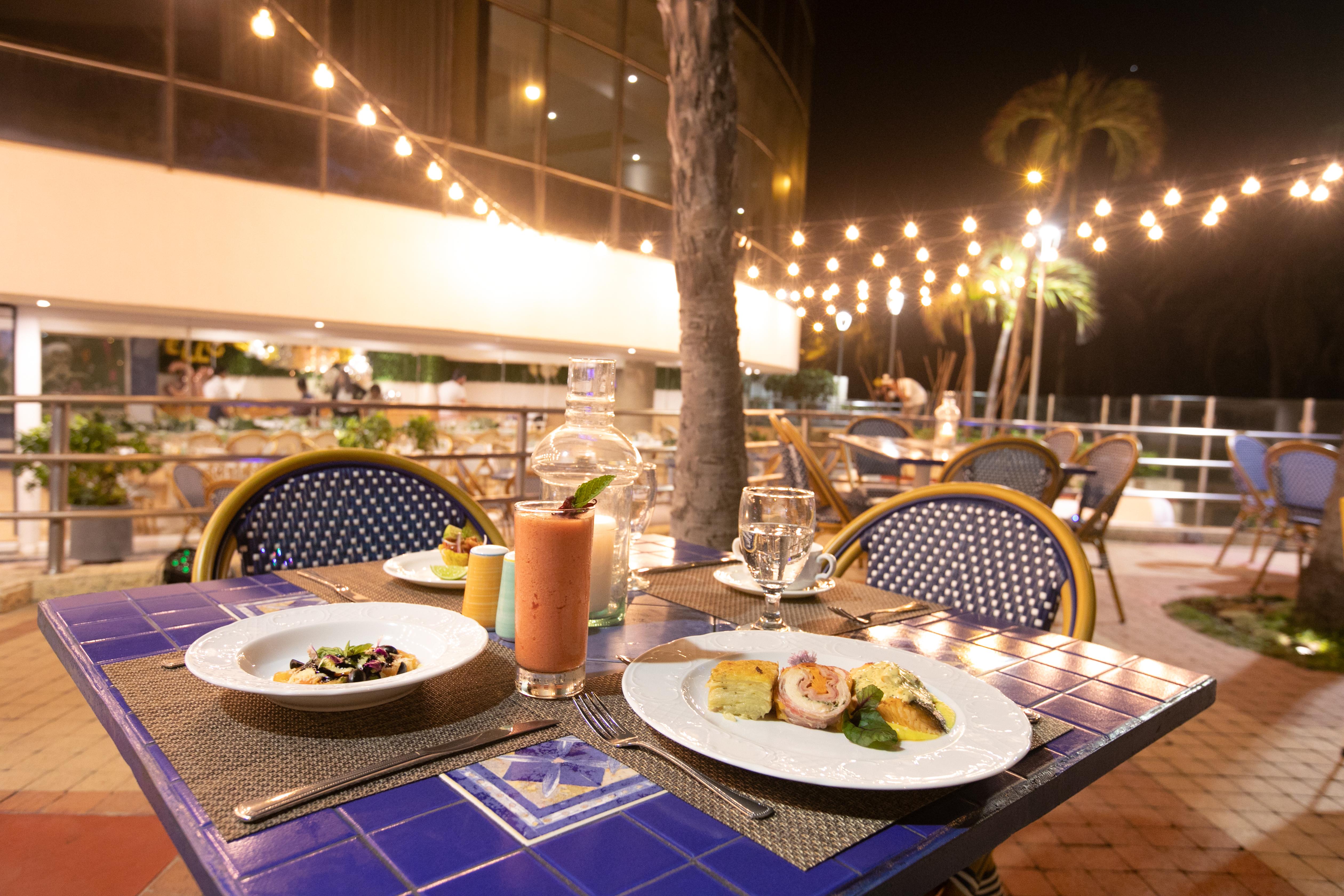 Hotel Almirante Cartagena Colombia Εξωτερικό φωτογραφία A restaurant in Cancun, Mexico