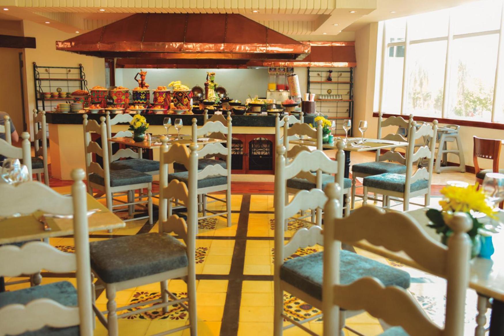 Hotel Almirante Cartagena Colombia Εξωτερικό φωτογραφία The restaurant at the hotel